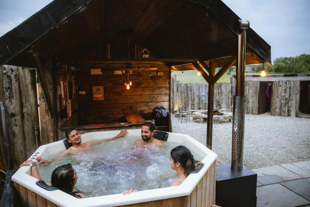 Mayo Glamping Castlebar Esterno foto